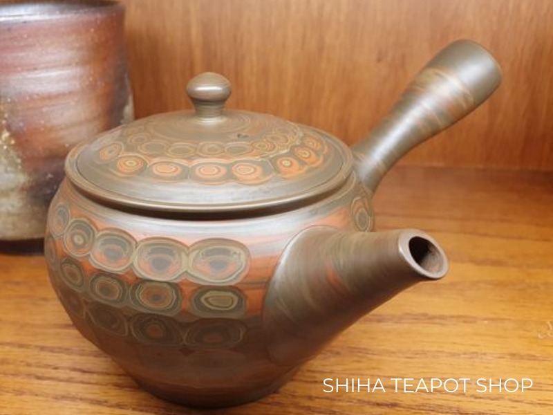 Japanese Teapot in Taiwan (Yusesn)