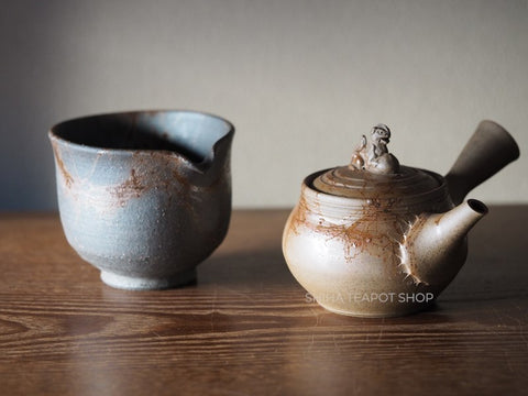JIN Guardian dog Carbonized Grey Seaweed Mogake Teapot & Yuzamashi 谷川仁藻掛 JN66