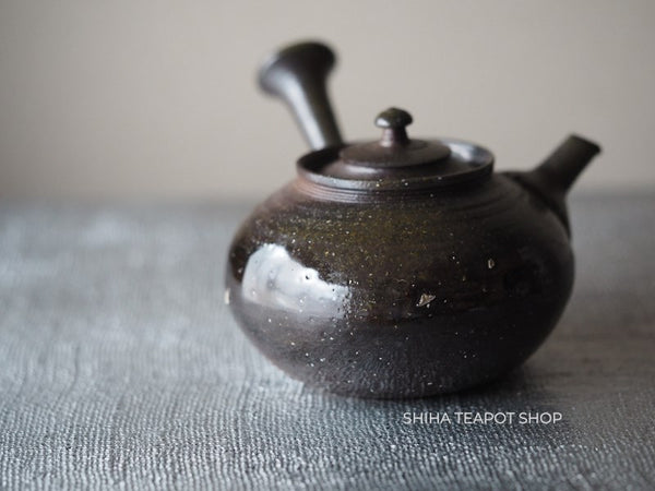 Tokoname Sou Yamada Shell Black Wood Firing Teapot 山田想 YS71