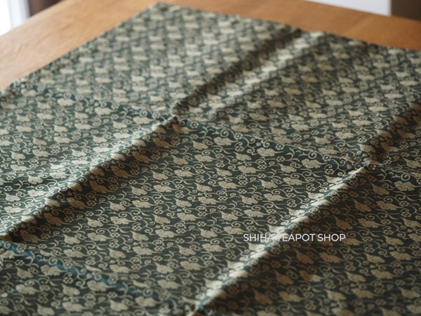 Senchado Cloth Mat / Tea Table Cloth for Tea Ceremony GreenーLucky Cloud