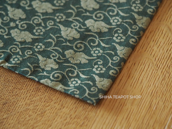 Senchado Cloth Mat / Tea Table Cloth for Tea Ceremony GreenーLucky Cloud