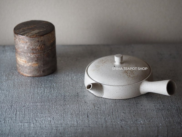 JINSHU Flat White Oyster Shell  Tokoname Kyusu Teapot 甚秋 JN233