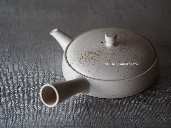 JINSHU Flat White Oyster Shell  Tokoname Kyusu Teapot 甚秋 JN233