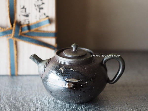 Tokoname Sou Yamada Shell Black Wood Firing Small Teapot 山田想 YS90