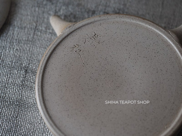 JINSHU Flat White Oyster Shell  Tokoname Kyusu Teapot 甚秋 JN215