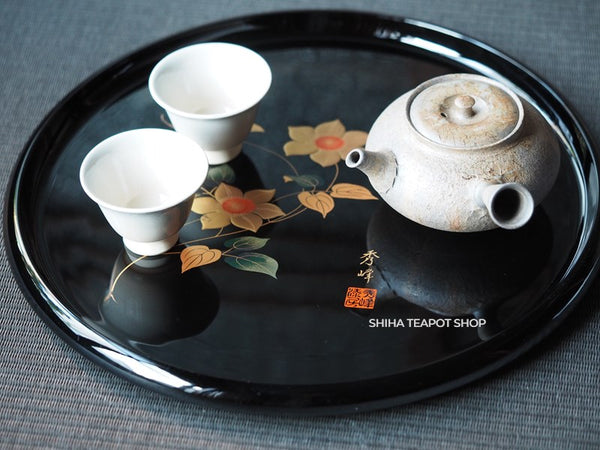 Round lacquer tray with Traditional Japanese Flower Design (Used)