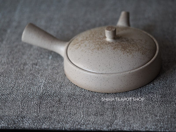 JINSHU Flat White Oyster Shell  Tokoname Kyusu Teapot 甚秋 JN148