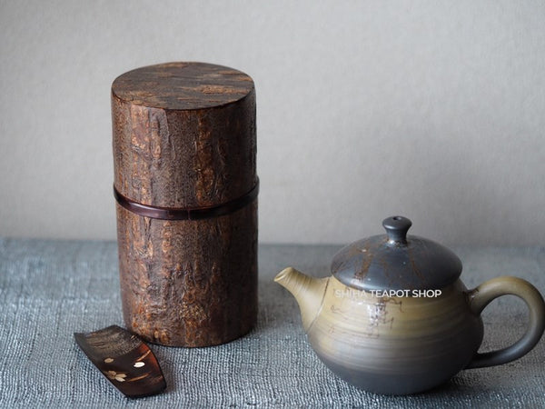 Akita Cherry Tree Bark Tea Canister Master Craftsman Arakawa Made - with spoon AR32