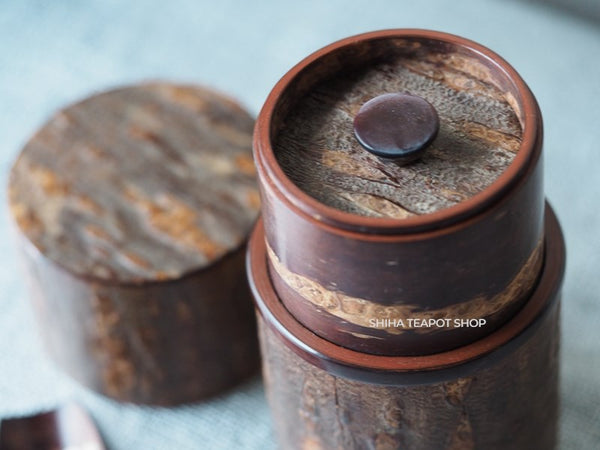 Akita Cherry Tree Bark Tea Canister Master Craftsman Arakawa Made - with spoon AR32