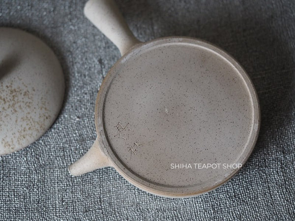 JINSHU Flat White Oyster Shell  Tokoname Kyusu Teapot 甚秋 JN151