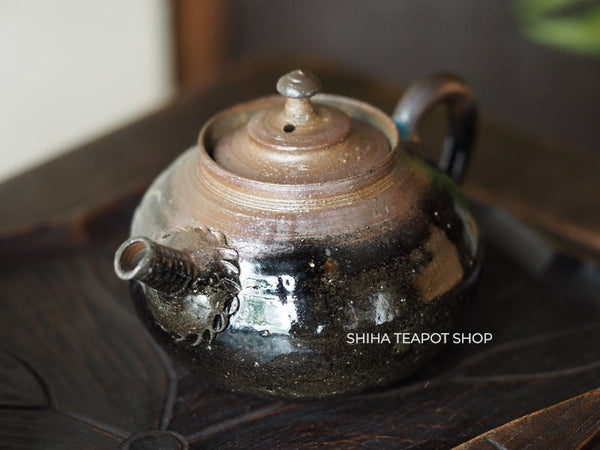 Tokoname Sou Yamada Shell Black Wood Firing Teapot 山田想