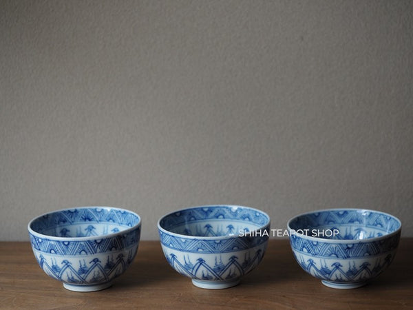 Japan Antique Blue and White Porcelain Cups 100years （3 pcs)