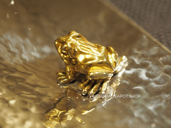 Silver Tea Leaf Spoon with Frog (used)