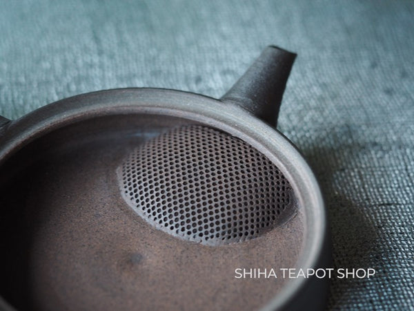 JINSHU Gokuhira Flat Black Teapot (Wood Box with artist's signature )甚秋 JN98