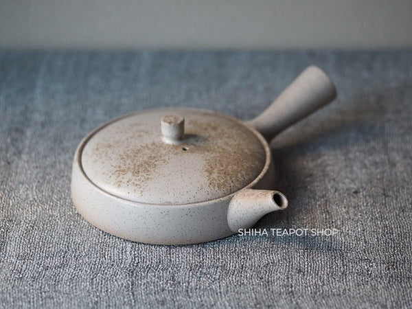JINSHU Flat White Oyster Shell  Tokoname Kyusu Teapot 甚秋 JN211