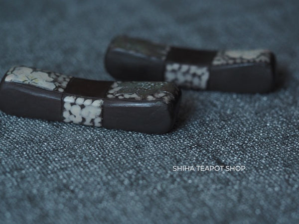 【Side-order Item】KAMEOKA MOTOZO ceramic tool / chopstick rest (2 pcs)