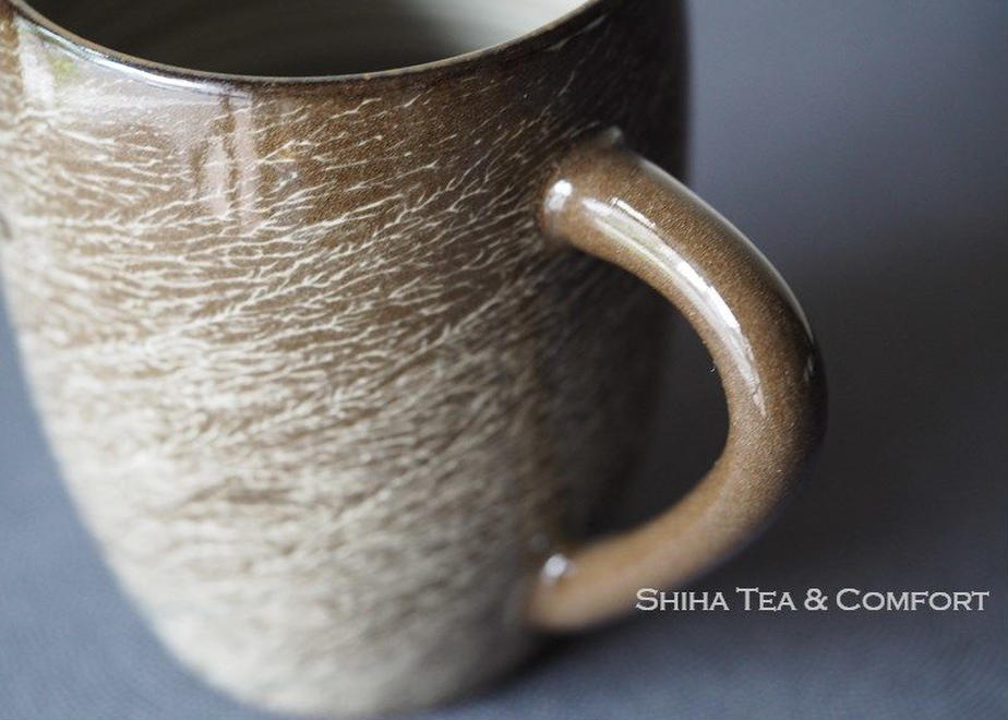 Yokoishi Gagyu White Clay Brushing Ceramic Mug  Utsutsugawa-yaki 現川焼横石臥牛