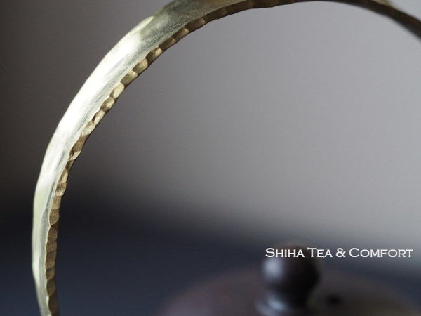 Jinshu Shell Gold Metal Handle Brown Teapot 甚秋