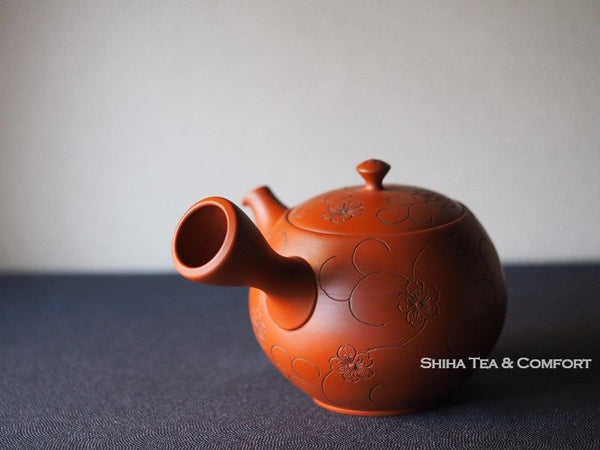 Yamada Housei  Red clay Flower Teapot 宝生花
