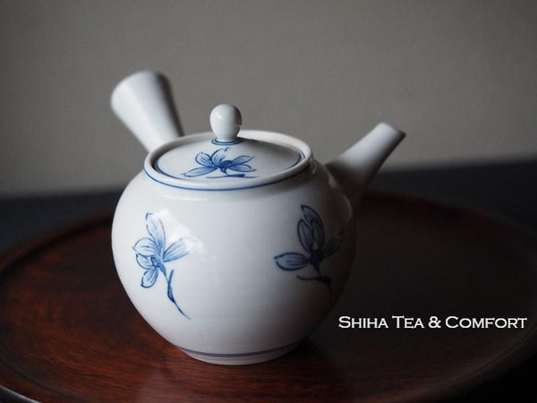 Blue & White Orchid Porcelain Seisho Small Yokote Kyusu Teapot 清昌磁壺 （Made in Kyoto Japan）