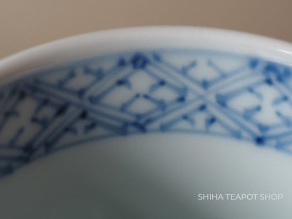 Pair Arita High-end Blue & White Porcelain Hand-paint Pine Tree Cloud Shape (2pcs)