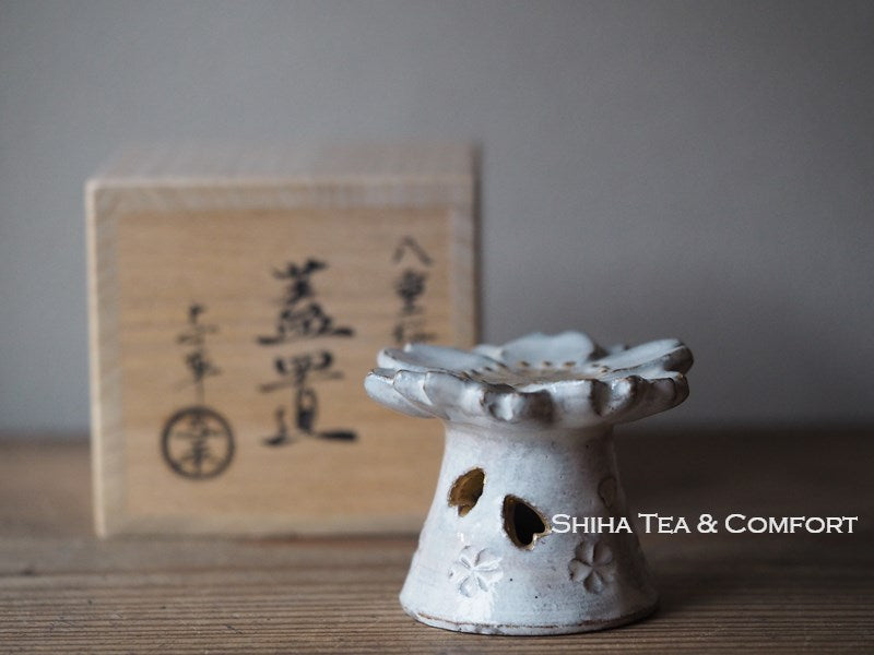 Teapot Lid Holder Sakura Art  (Futaoki) 桜花蓋置