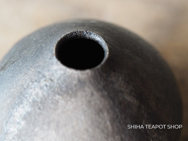 Suzu-yaki Nuance Black Grey Small Table Vase Unglazed
