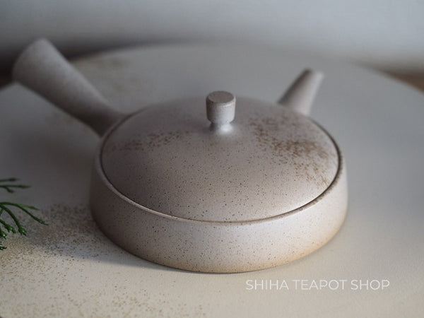 JINSHU Flat White Oyster Shell  Tokoname Kyusu Teapot & Plate 甚秋 JNS14