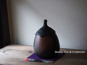 Motozo Kameoka Ceramic Egg plant Container Red Clay Vase/Tea leave storage