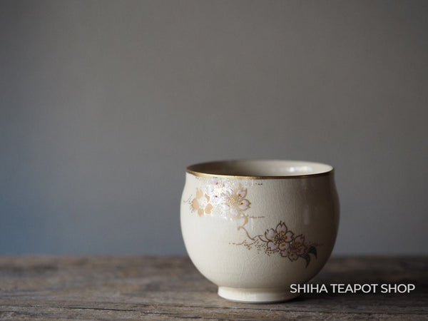 Satsuma Cup with Sakura Flower Hand Paint with Gold Decoration 薩摩