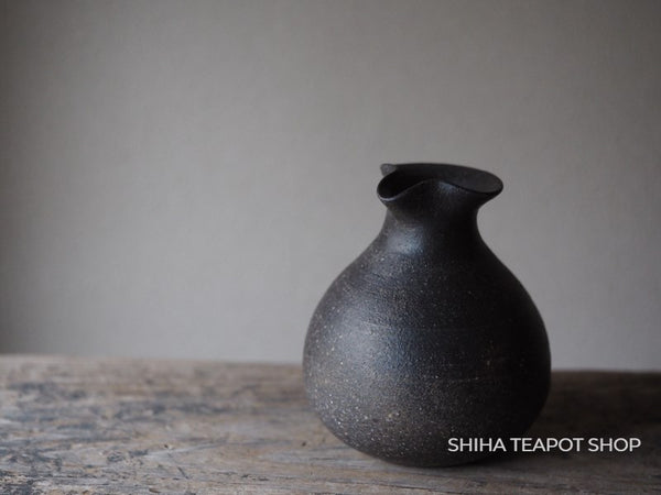 SUZU-Yaki Black Ceramic Ware for as Pitcher / Vase / Sake Tokkuri  珠洲焼 HM08