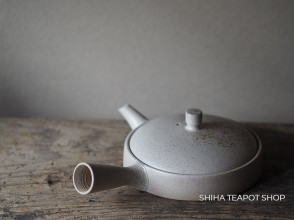 JINSHU Flat White Oyster Shell  Tokoname Kyusu Teapot 甚秋 JN59（Made in Tokoname Japan）