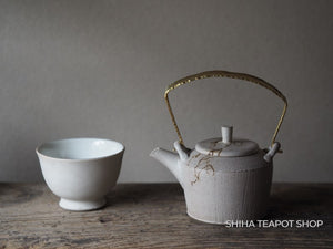 Ito Seiji Jinshu White Top Handle Seaweed Teapot 常滑甚秋 JN12