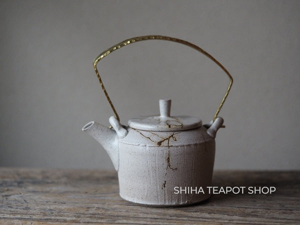Ito Seiji Jinshu White Top Handle Seaweed Teapot 常滑甚秋 JN03