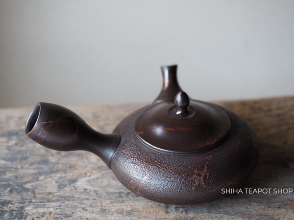 KOSHIN  Black Red Marble Seaweed Flat Tokoname Kyusu Teapot (Iron Teapot texture） 香臣極平大理石 （Made in Tokoname Japan）