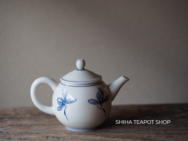 Kato Seisho Blue & White Orchid Porcelain Teapot & Yuzamashi B 清昌茶具套B （Made in Kyoto Japan）