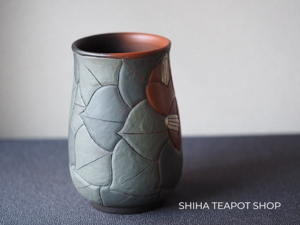KAMEOKA MOTOZO Rec clay Smoke Camellia Hand Carving Tall Cup 素三杯