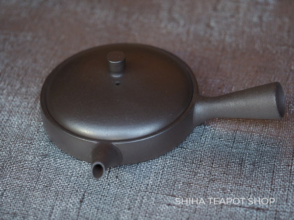 JINSHU Gokuhira Flat Black Teapot (Wood Box with artist's signature )甚秋 JN77