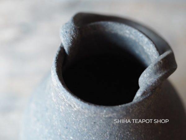 SUZU-Yaki Black Ceramic Ware Vase with belt  珠洲焼