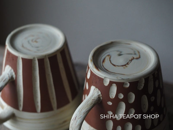 Tokoname Kenji kiln White Clay Agateware Pair Mug Cup Red Drops & Stripe