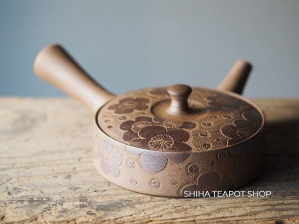 Sekiryu Flower Carving Flat Teapot Warm Brown Tokoname Kyusu Teapot
