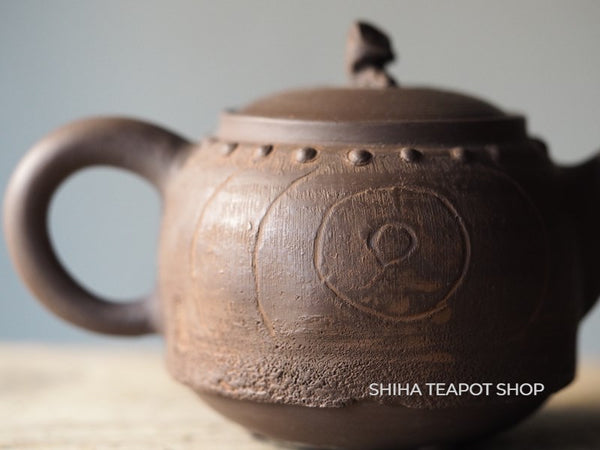 TOJU Wood-like Reishi mushroom lid Ceramic Tokoname Kyusu Teapot TJ59 (Made in Japan)
